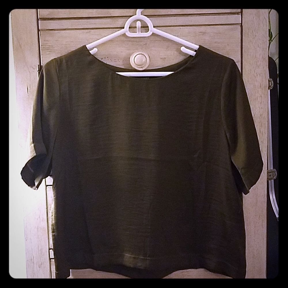 Forever 21 dark green satin crop top